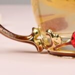 OEAGO Gifts for Mom Women Valentines Day Gifts for Her Glass Coffee Enamels Mug Best Birthday Valentine's for Girlfriend Wife Mothers Day from Daughter Son Tea Cup Stocking Stuffers Christmas